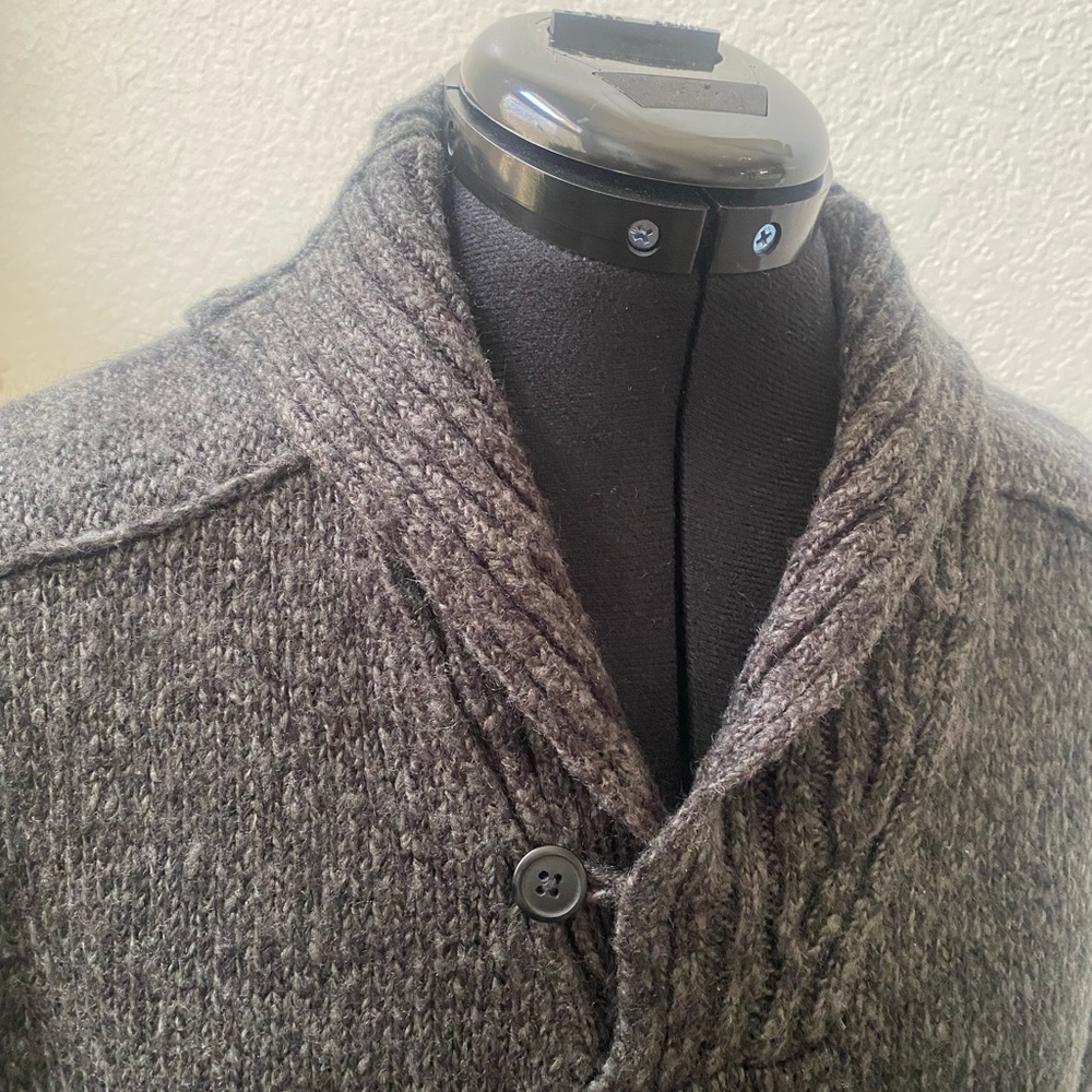 Northwest Territory Grey Sweater - Men's Medium